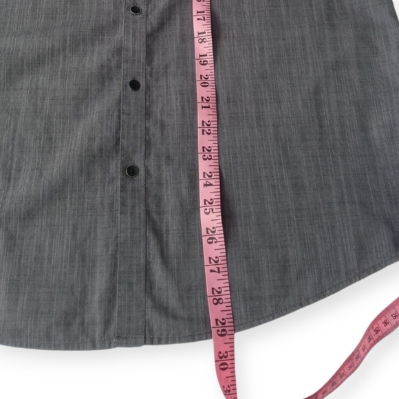 AFANI MEN SHORT SLEEVE BUTTON-DOWN SHIRT. SIZE L. COLOR GRAY - Picture 7 of 12